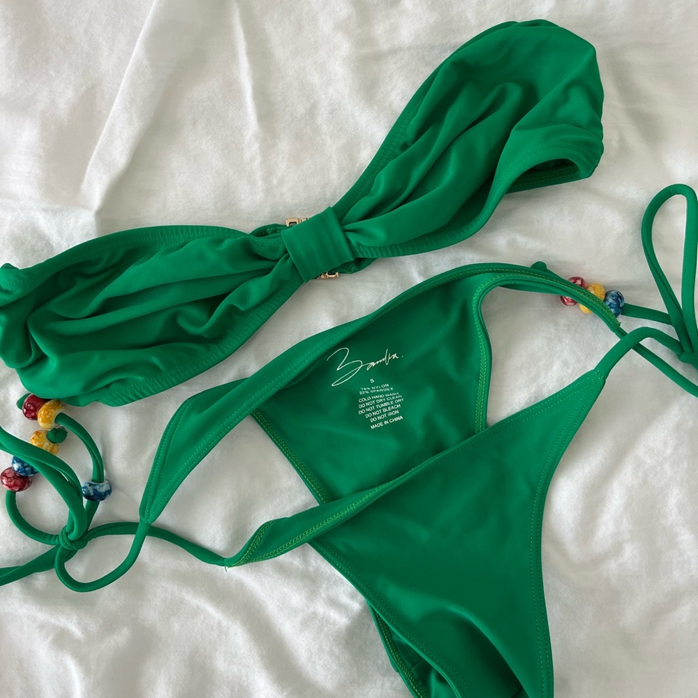 Brand new never worn BAMBA SWIM green bikini size medium fits small as well